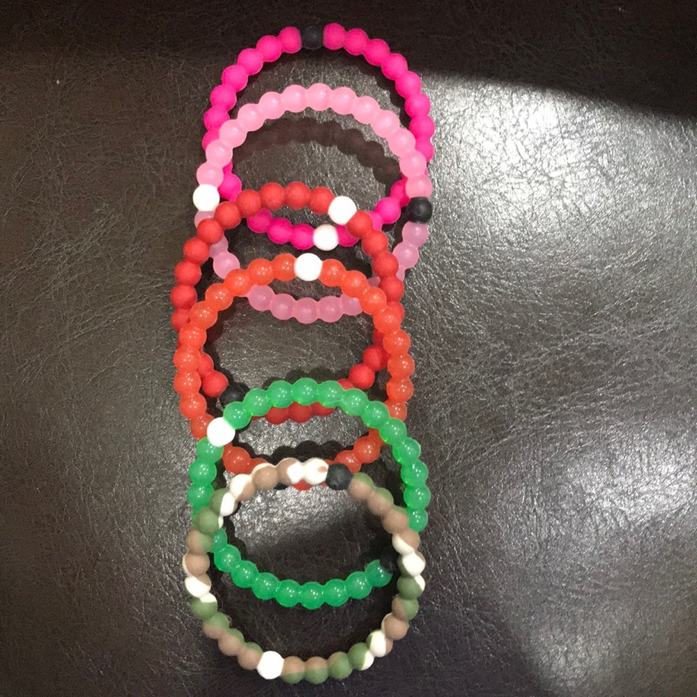 Six rubber Bracelets